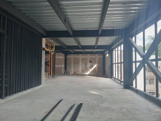 Local en arriendo en Laureles, Medellín, 135 m² · foto 3 de 8