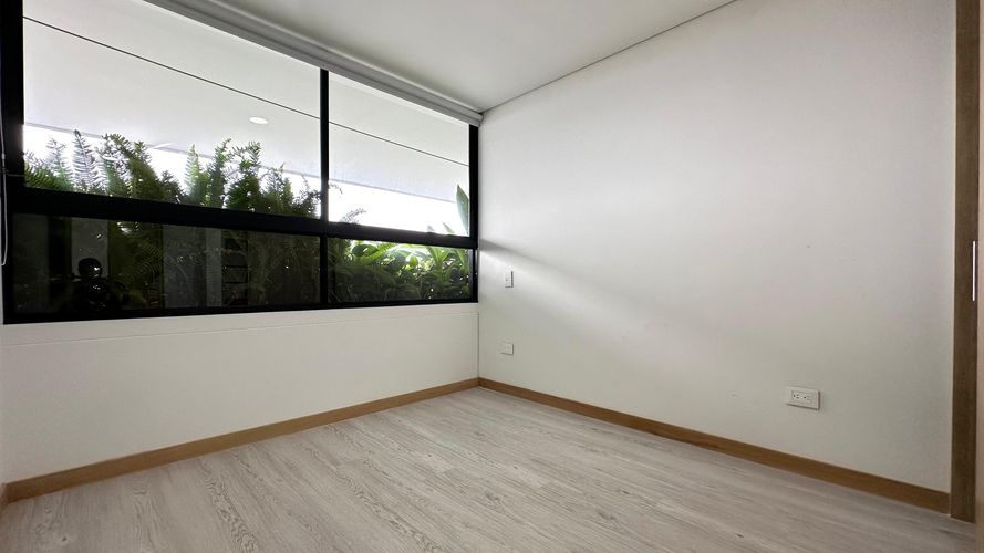Apartamento de 3 alcobas en arriendo en Altos Del Poblado, Medellín, 130 m² · foto 7 de 19
