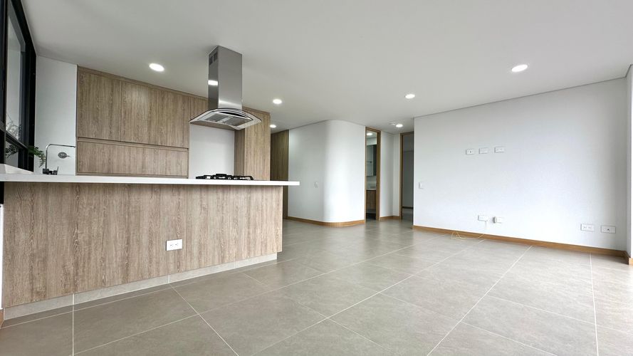 Apartamento de 3 alcobas en arriendo en Altos Del Poblado, Medellín, 130 m² · foto 17 de 19