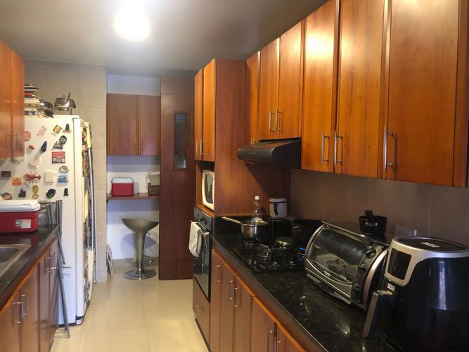 Apartamento de 3 alcobas en arriendo en La Florida, Medellín, 208 m² · foto 5 de 8