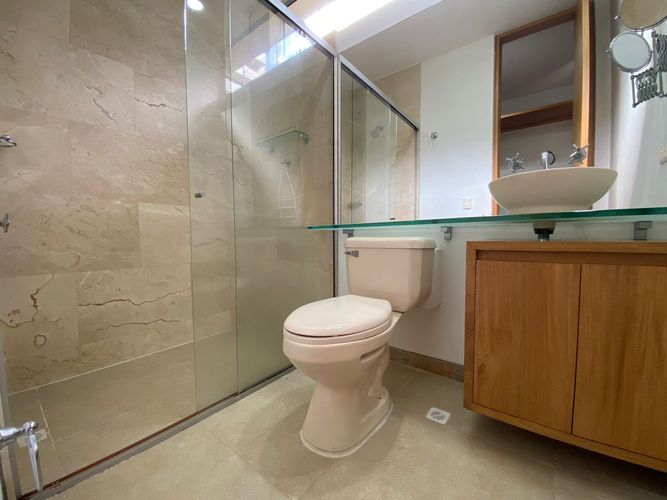 Casa de 3 alcobas en arriendo en Los Balsos No.2, Medellín, 220 m² · foto 12 de 17