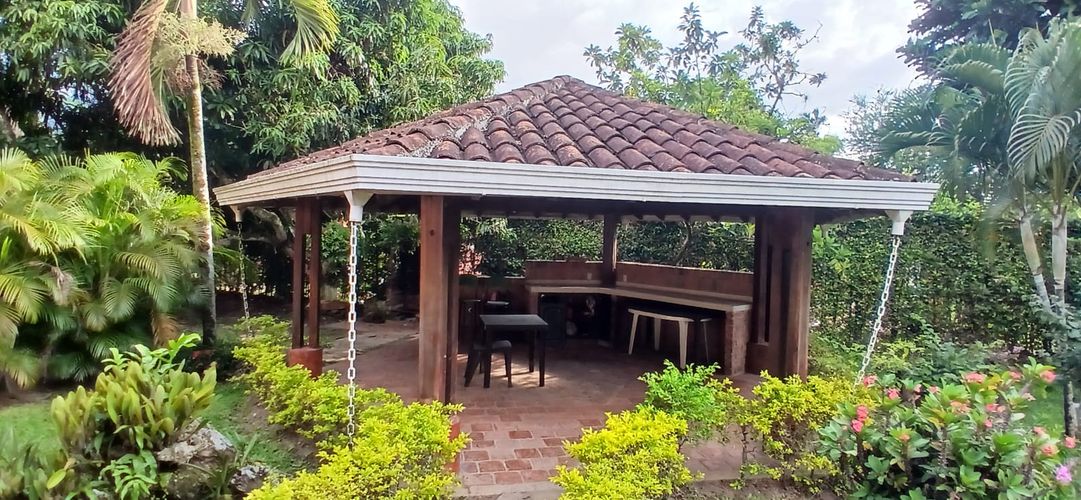 Casa de 3 alcobas en venta en Los Llanitos, Piedecuesta, 980 m² · foto 5 de 18