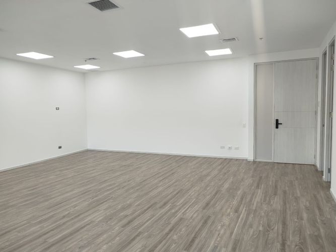 Oficina en arriendo en El Poblado, Medellín, 64 m² · foto 16 de 19