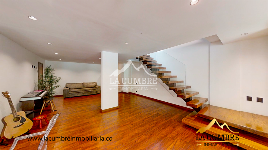 Casa de 3 alcobas en venta en San Lucas, Medellín, 310 m² · foto 8 de 21