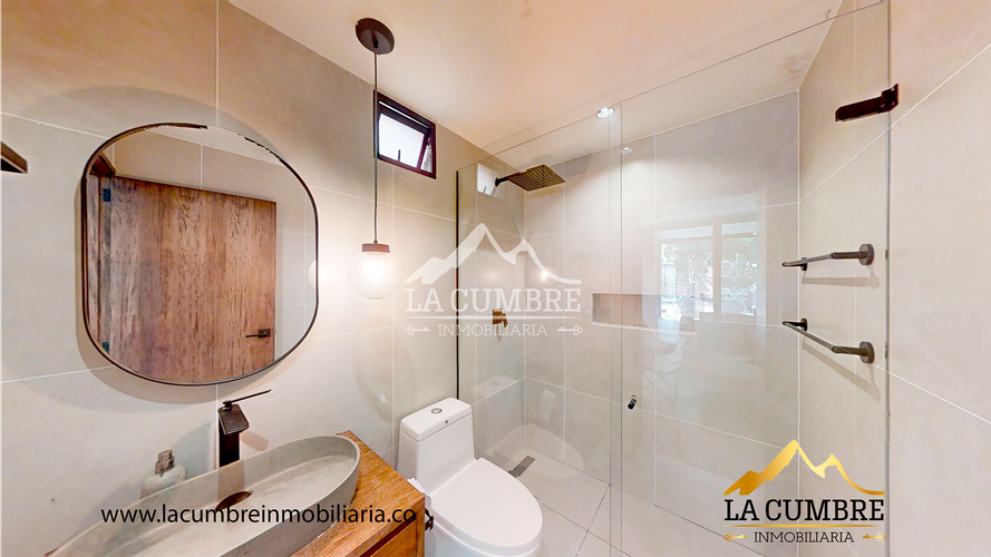 Casa de 3 alcobas en venta en San Lucas, Medellín, 310 m² · foto 9 de 21