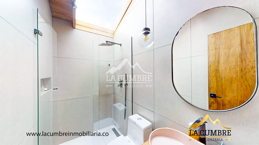 Casa de 3 alcobas en venta en San Lucas, Medellín, 310 m² · foto 18 de 21