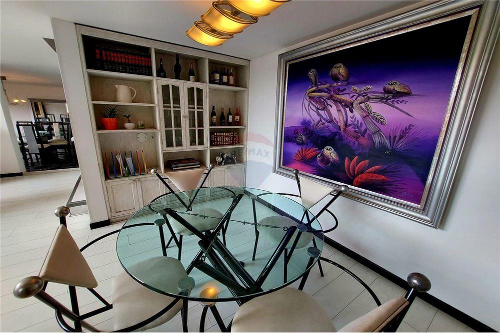 Casa en venta en Cerros De Suba, Bogotá · foto 8 de 24