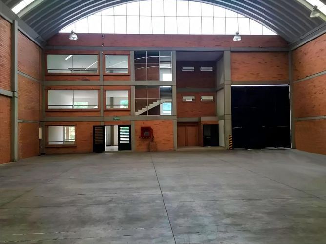 Bodega en arriendo en Sector Centro, Tocancipá, 1750 m² · foto 2 de 9