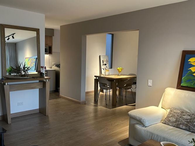 Apartamento de 3 alcobas en arriendo en Los Balsos, Medellín, 86 m² · foto 4 de 9