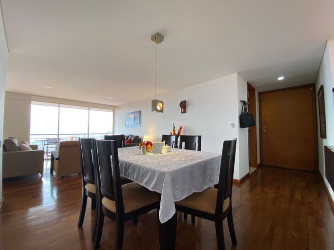Apartamento de 2 alcobas en arriendo en Los Balsos, Medellín, 120 m² · foto 4 de 19