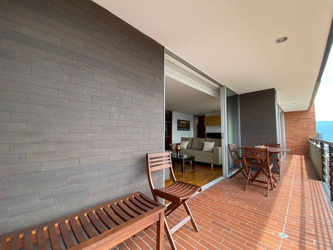 Apartamento de 2 alcobas en arriendo en Los Balsos, Medellín, 120 m² · foto 13 de 19