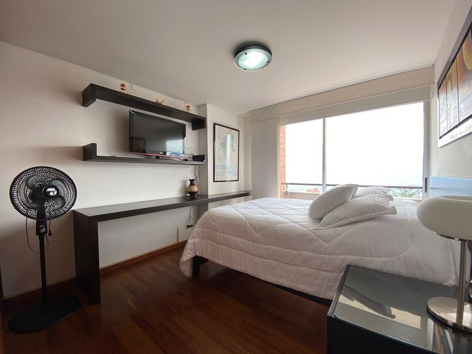 Apartamento de 2 alcobas en arriendo en Los Balsos, Medellín, 120 m² · foto 14 de 19