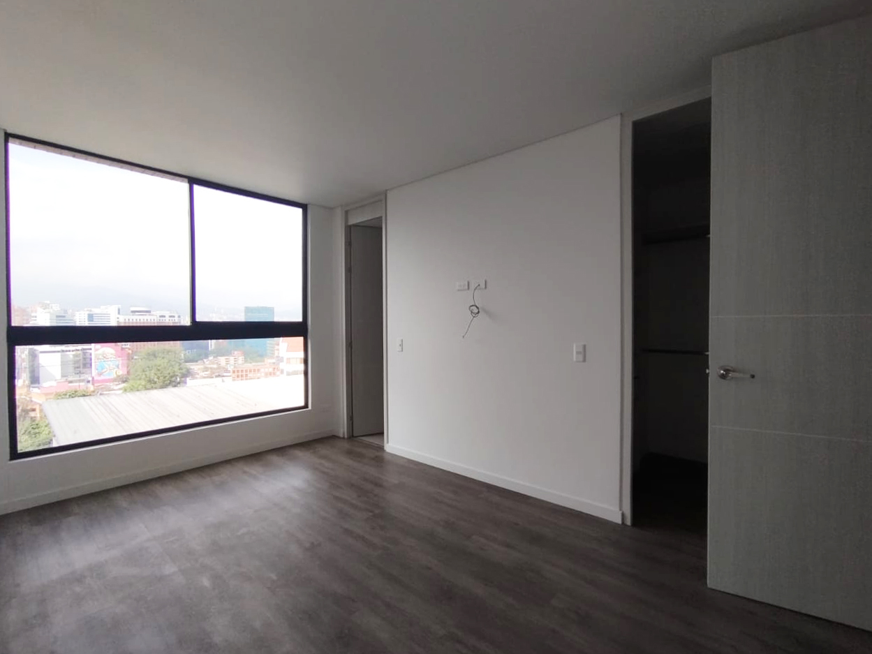 Apartamento en arriendo en Lalinde, Medellín · foto 8 de 17