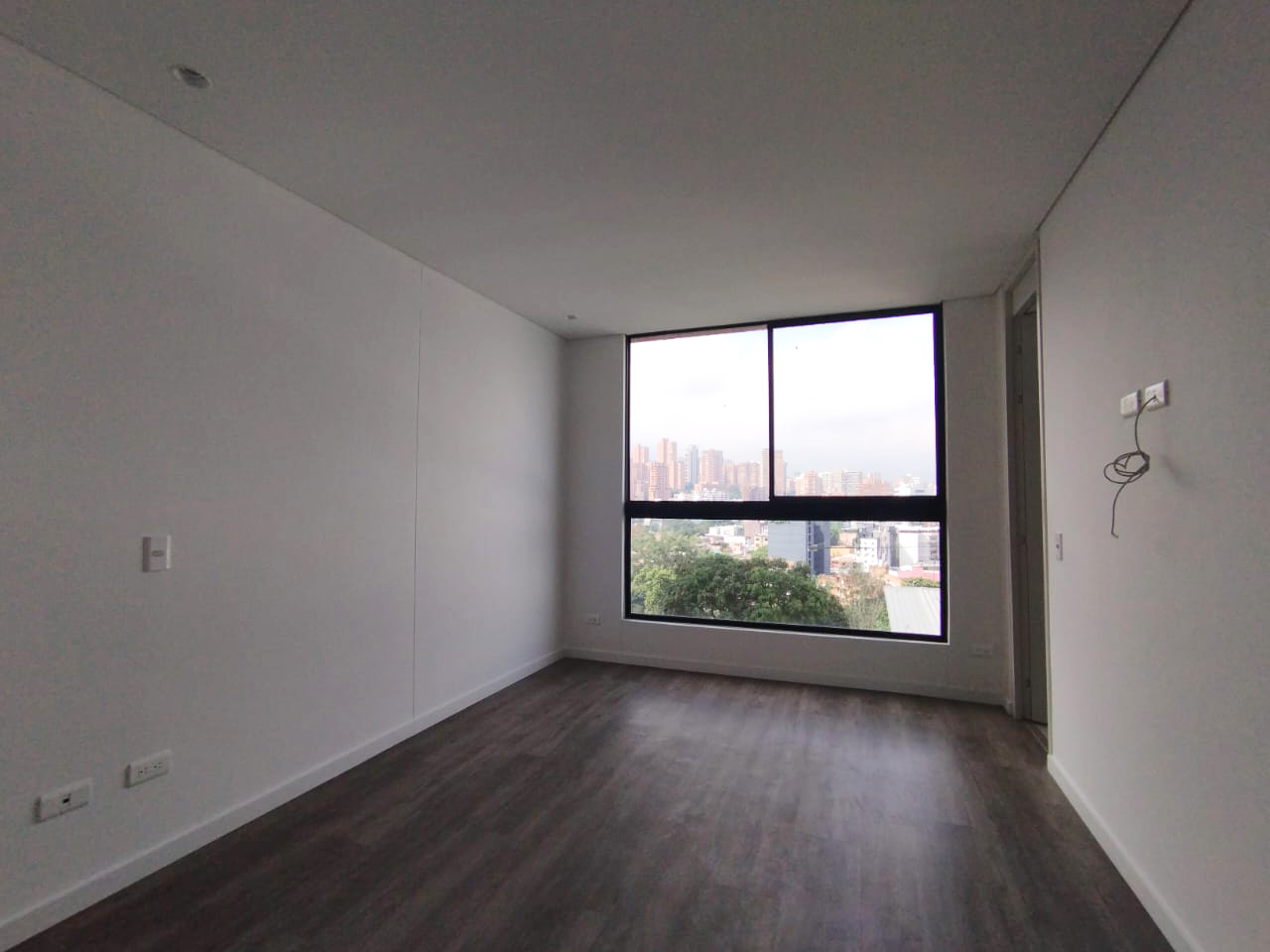 Apartamento en arriendo en Lalinde, Medellín · foto 10 de 17