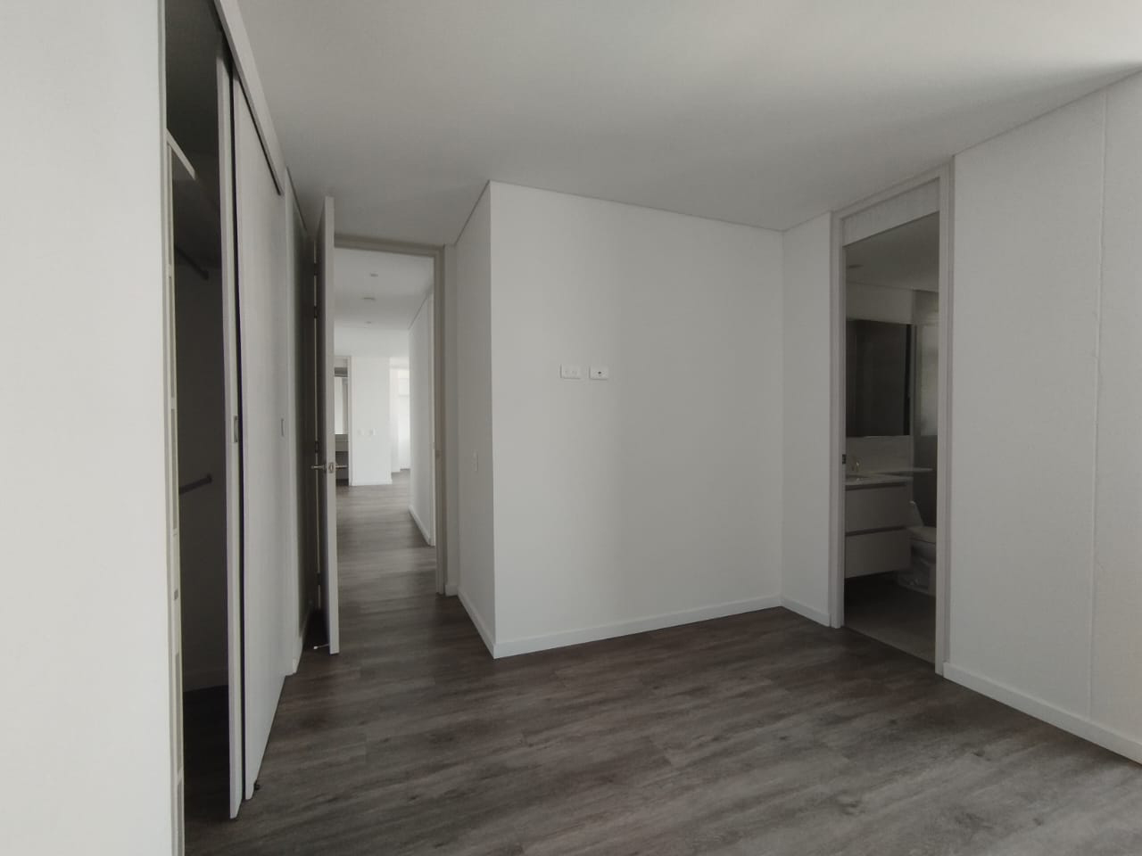 Apartamento en arriendo en Lalinde, Medellín · foto 13 de 17