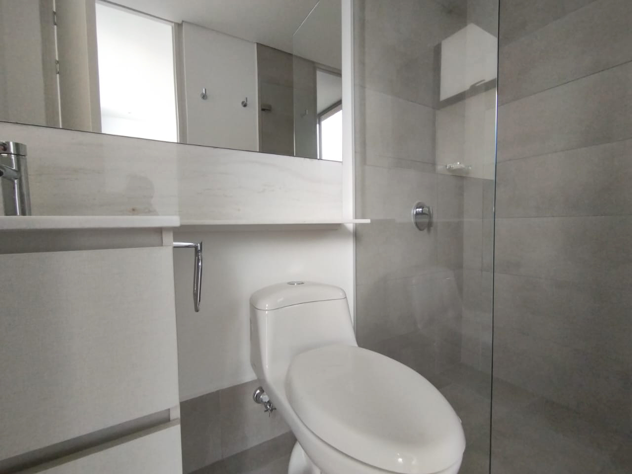 Apartamento en arriendo en Lalinde, Medellín · foto 15 de 17