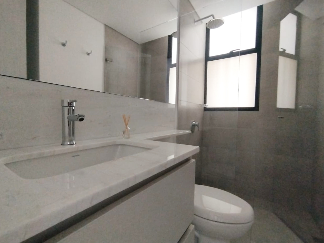 Apartamento en arriendo en Lalinde, Medellín · foto 16 de 17