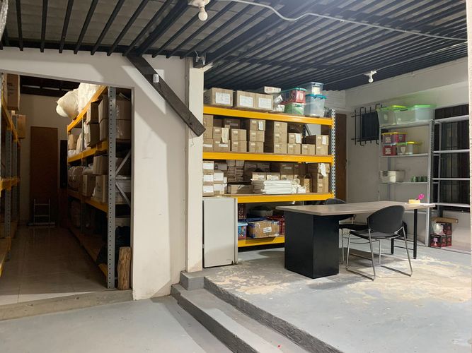 Oficina en venta en Patio Bonito, Medellín, 420 m² · foto 9 de 14