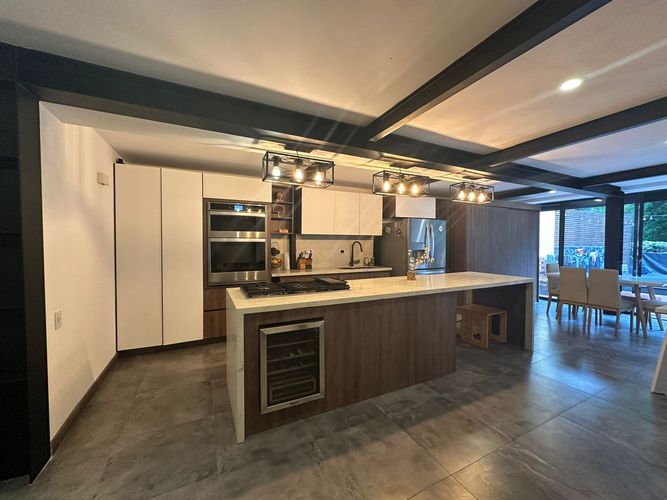 Casa de 3 alcobas en venta en Cumbres, Envigado, 186 m² · foto 4 de 15