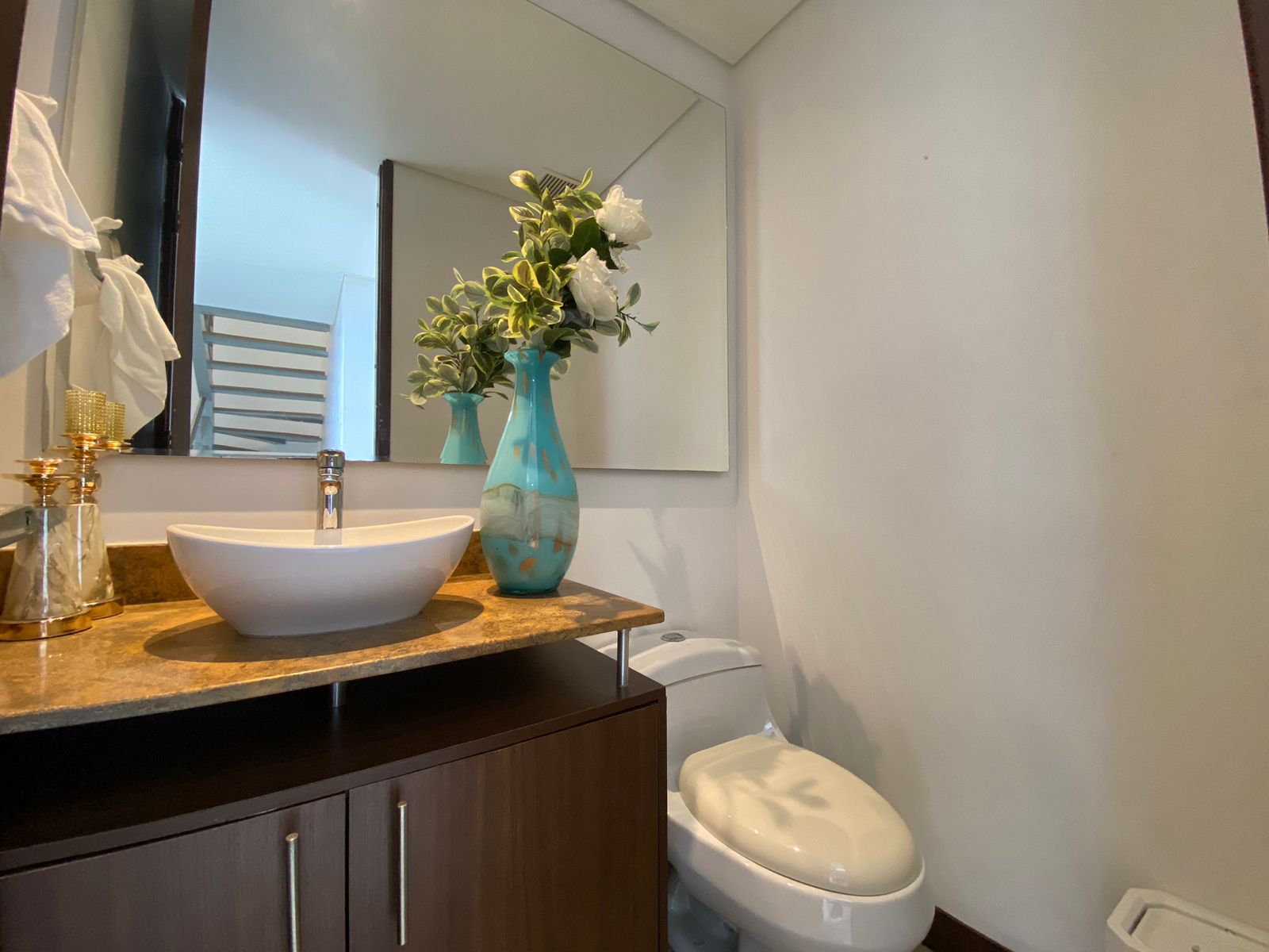 Apartamento en arriendo en El Tesoro, Medellín · foto 2 de 23