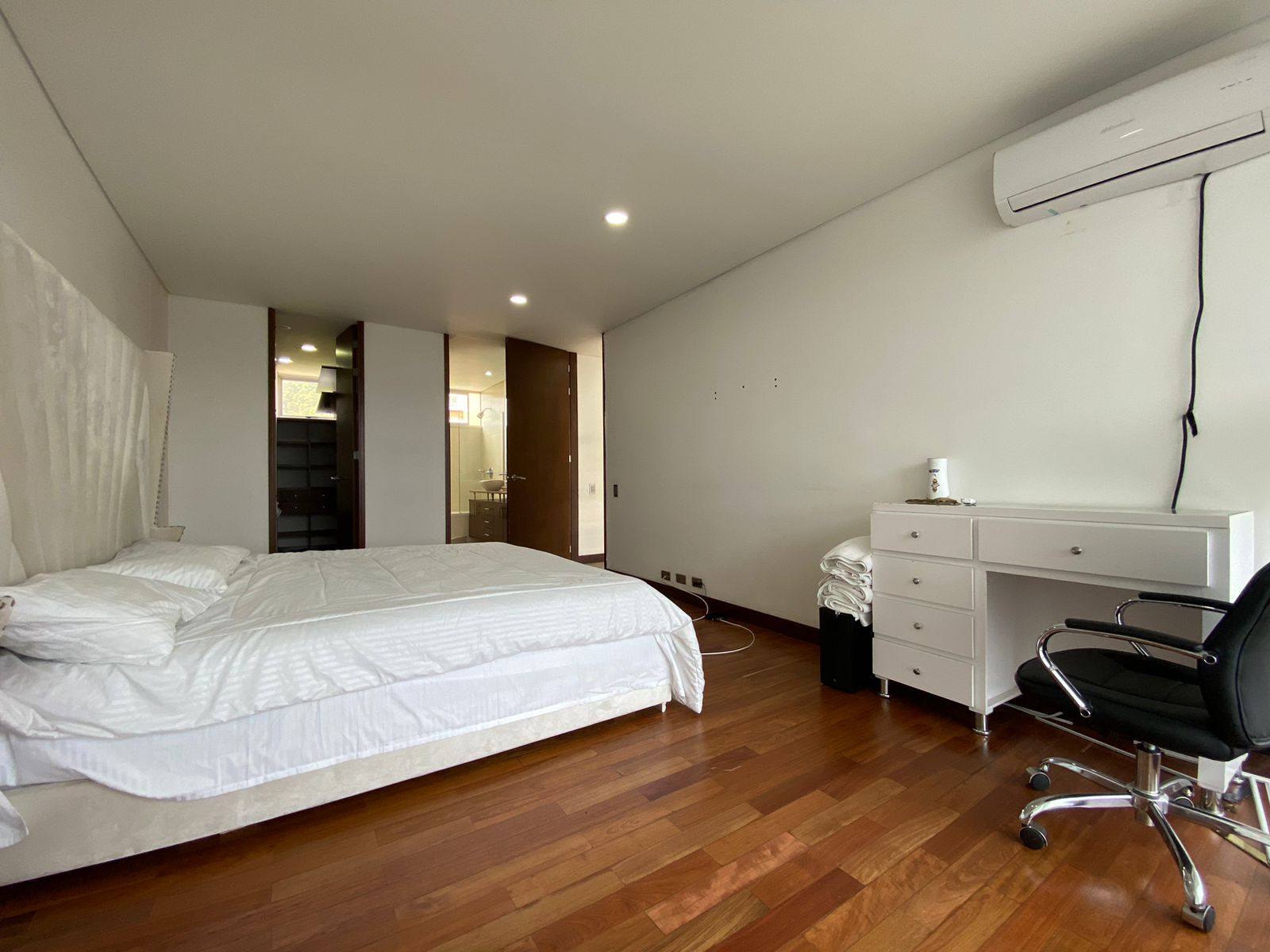 Apartamento en arriendo en El Tesoro, Medellín · foto 17 de 23
