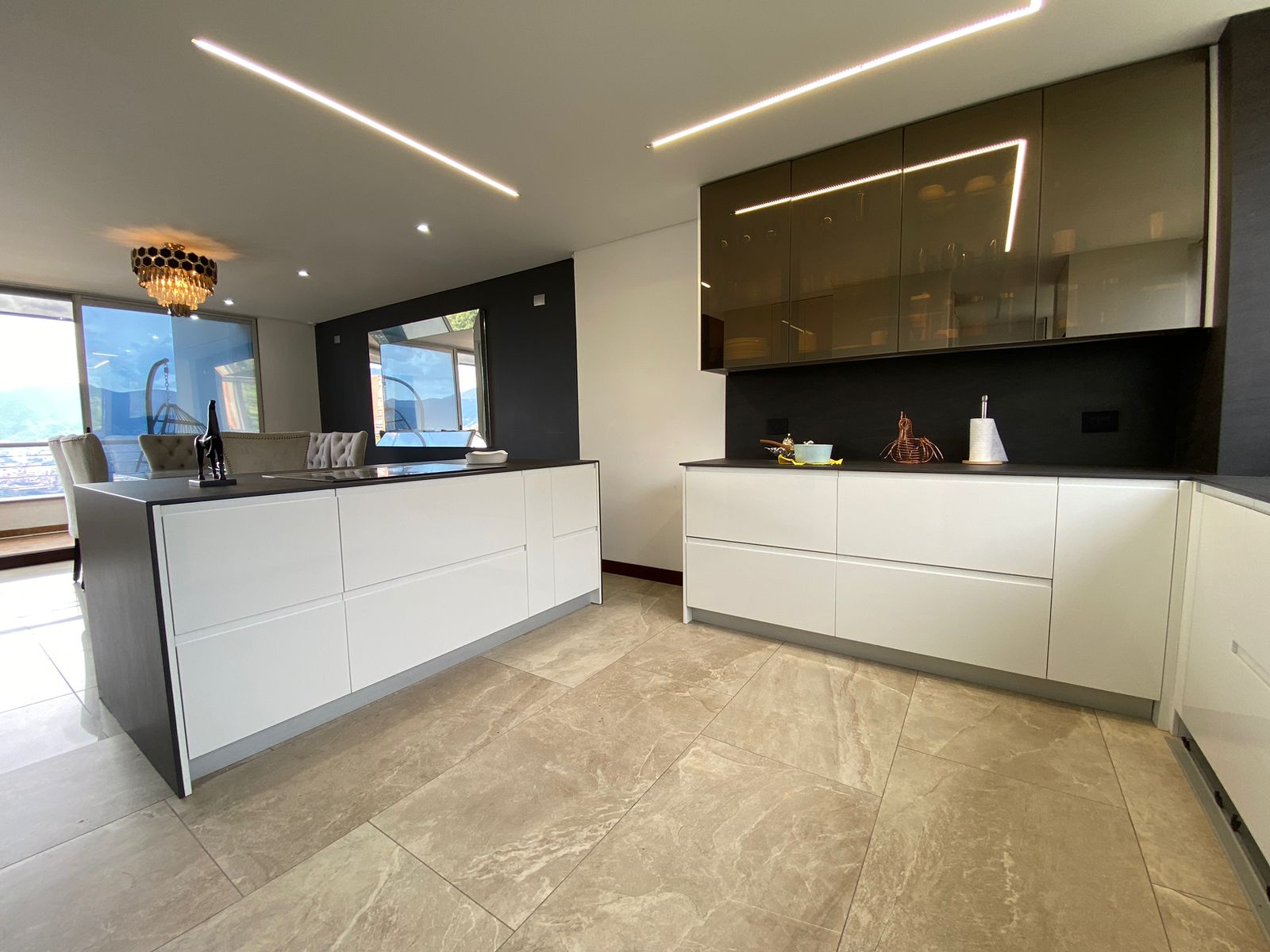 Apartamento en arriendo en El Tesoro, Medellín · foto 19 de 23