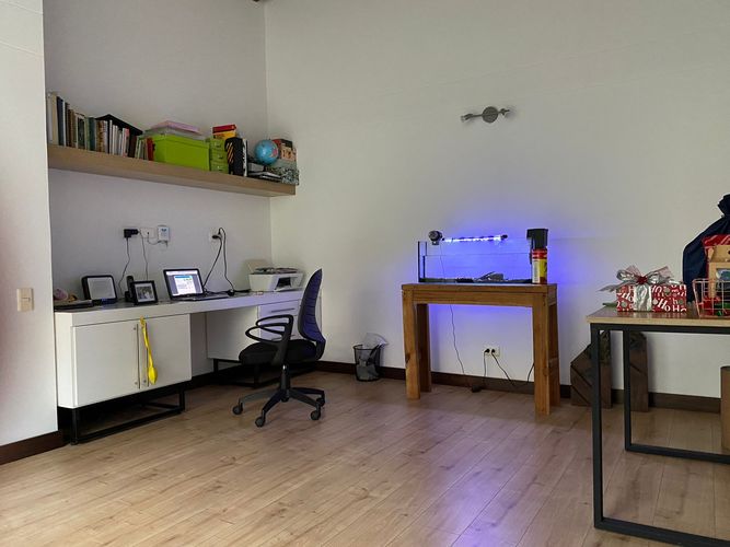 Casa de 3 alcobas en venta en Zuñiga, Envigado, 227 m² · foto 5 de 8