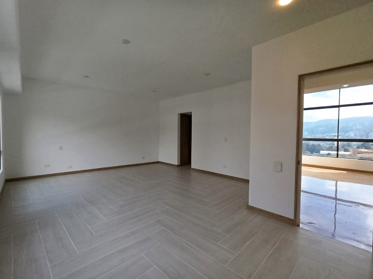 Apartamento en arriendo en El Tesoro, Medellín · foto 6 de 17