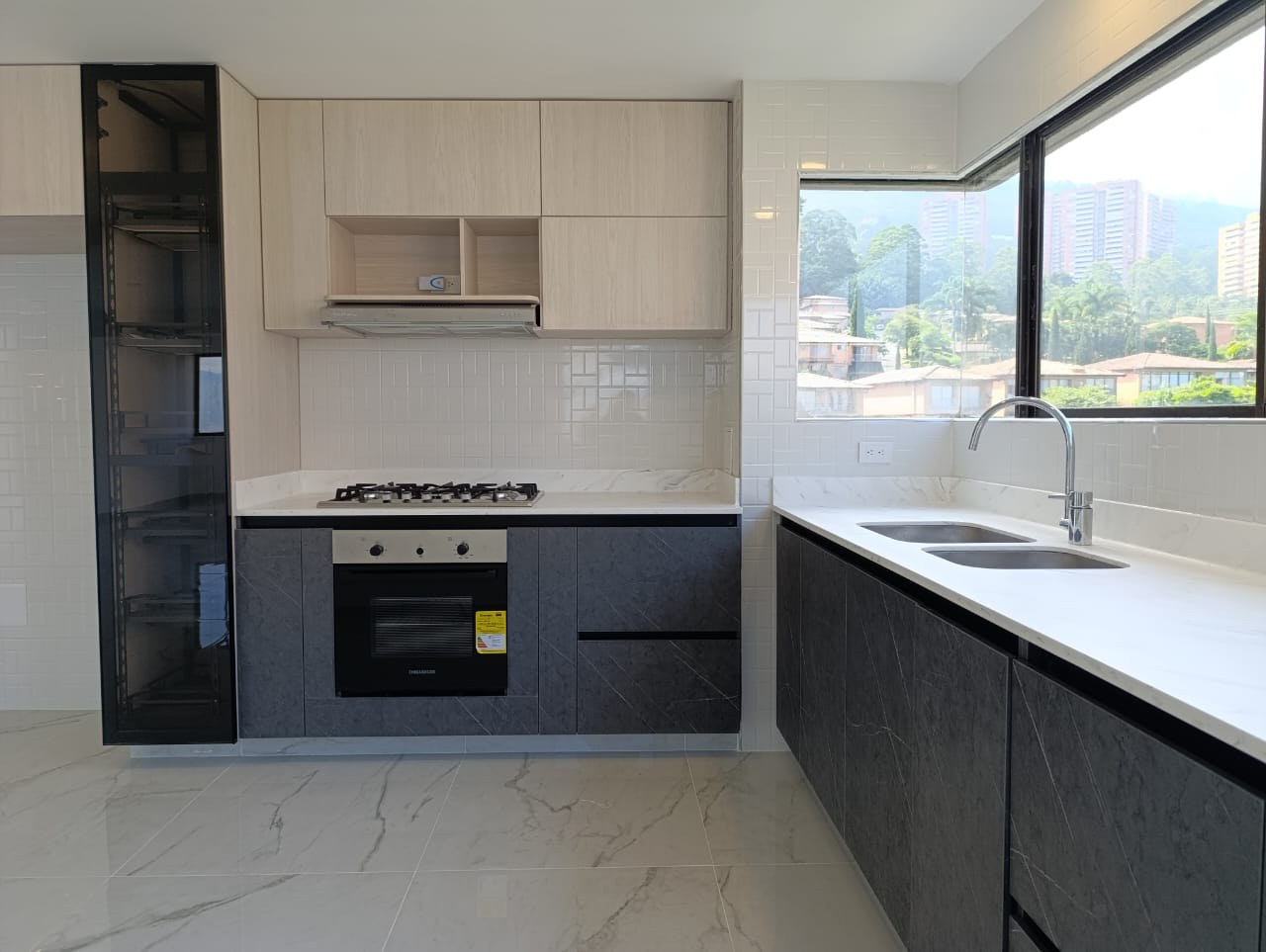 Apartamento en arriendo en El Tesoro, Medellín · foto 7 de 17