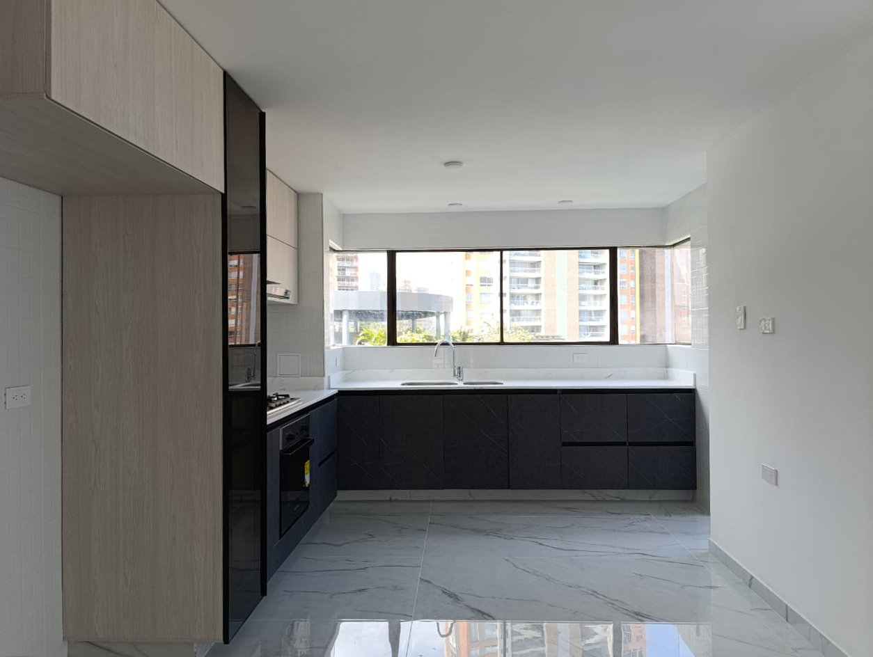 Apartamento en arriendo en El Tesoro, Medellín · foto 8 de 17