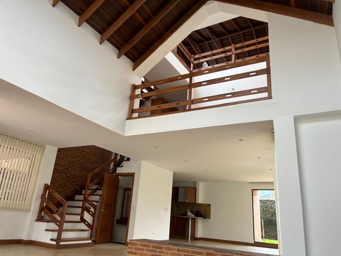 Casa de 4 alcobas en venta en Vereda La Balsa, Chía, 290 m² · foto 4 de 24