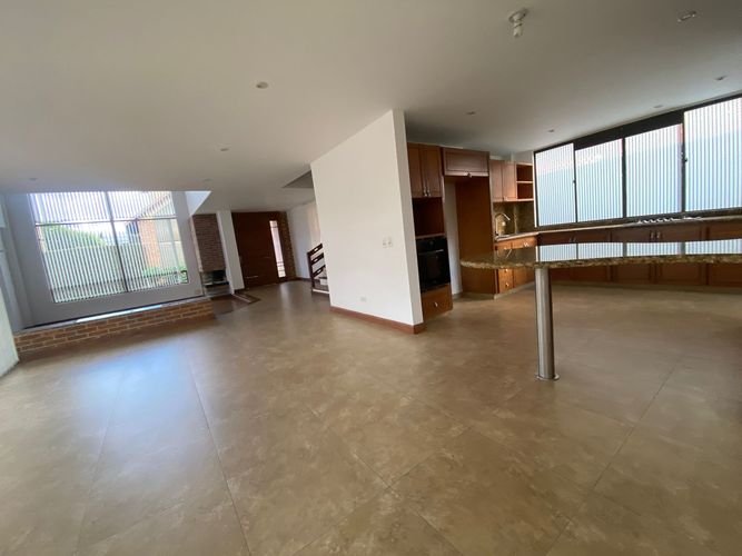Casa de 4 alcobas en venta en Vereda La Balsa, Chía, 290 m² · foto 5 de 24