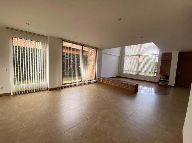 Casa de 4 alcobas en venta en Vereda La Balsa, Chía, 290 m² · foto 8 de 24