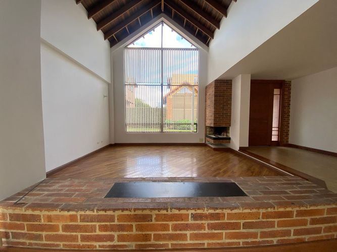 Casa de 4 alcobas en venta en Vereda La Balsa, Chía, 290 m² · foto 9 de 24
