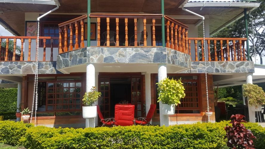 Casa de 6 alcobas en venta en Puerto Espejo, Armenia, 450 m² · foto 8 de 21