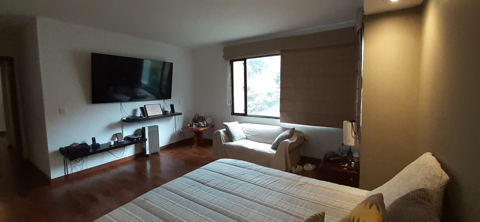Apartamento en venta en Los Rosales, Bogotá · foto 3 de 24