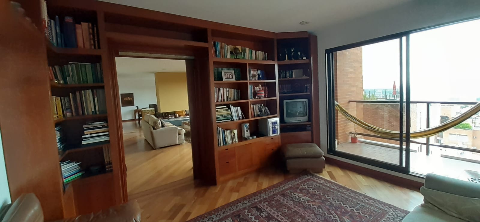 Apartamento en venta en Los Rosales, Bogotá · foto 16 de 24