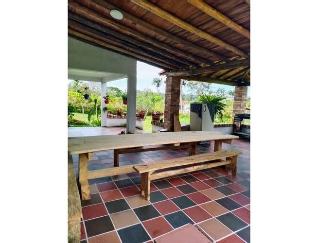 Casa de 7 alcobas en venta en Mesa De Los Santos, Piedecuesta, 500 m² · foto 12 de 18