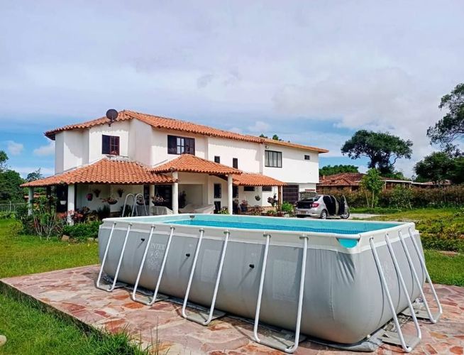 Casa de 7 alcobas en venta en Mesa De Los Santos, Piedecuesta, 500 m² · foto 14 de 18