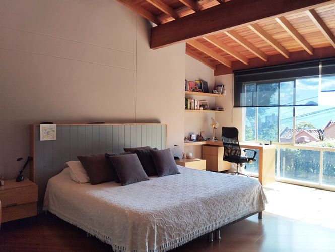 Casa de 4 alcobas en venta en Las Lomas No.1, Medellín, 367 m² · foto 9 de 18