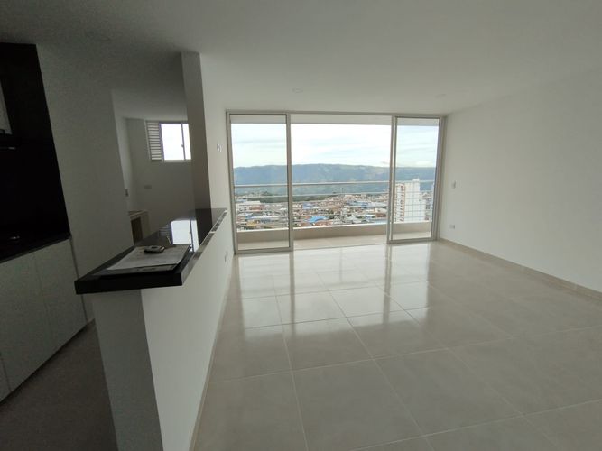 Apartamento de 3 alcobas en arriendo en San Francisco, Bucaramanga, 89 m² · foto 5 de 24