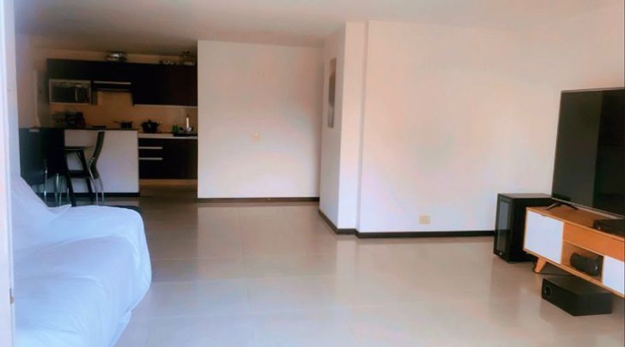 Apartamento de 3 alcobas en venta en Castropol, Medellín, 108 m² · foto 4 de 24