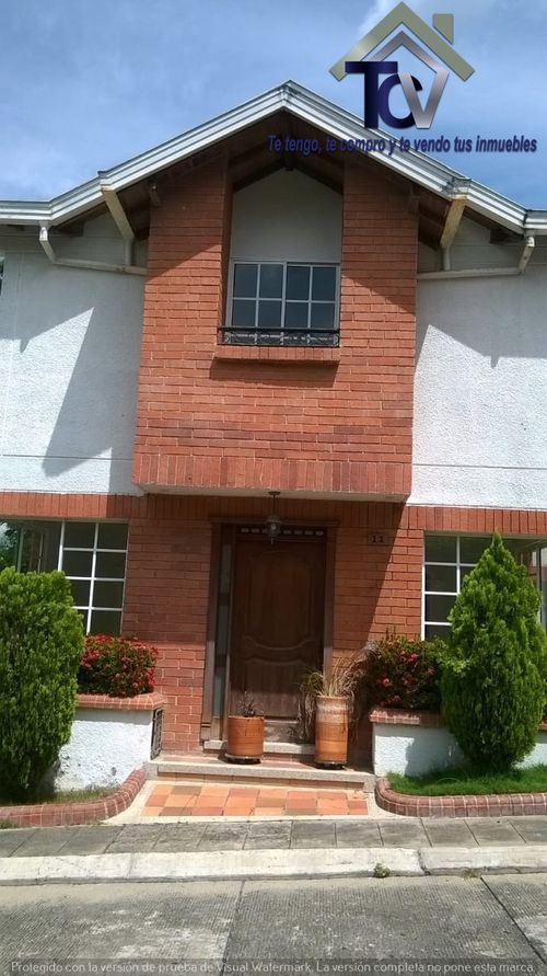 Casa de 3 alcobas en venta en Cañaveral, Floridablanca, 218 m² · foto 2 de 24