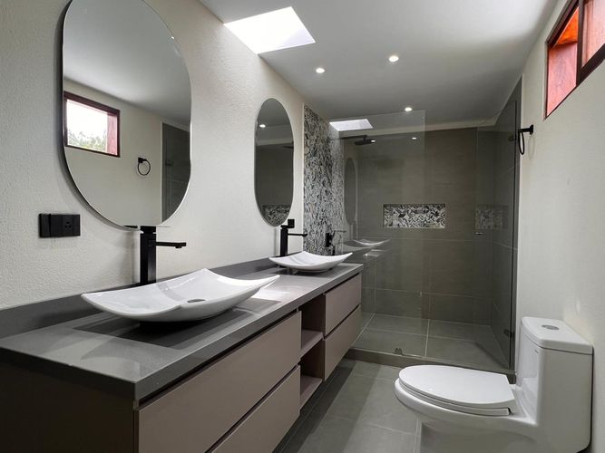 Casa de 3 alcobas en venta en La Ceja, 300 m² · foto 12 de 15