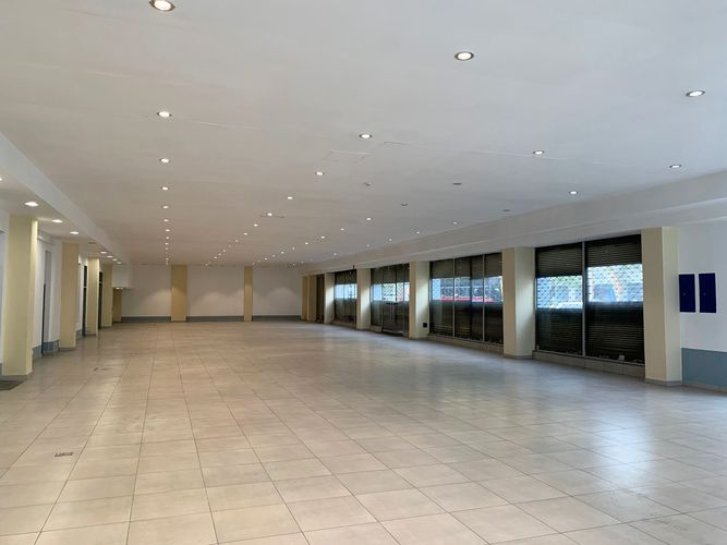 Local en arriendo en San Diego, Medellín, 1300 m² · foto 2 de 13