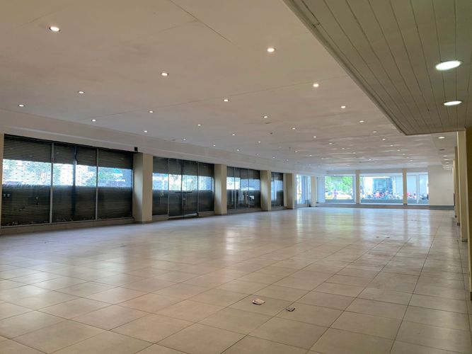 Local en arriendo en San Diego, Medellín, 1300 m² · foto 4 de 13