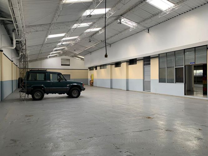 Local en arriendo en San Diego, Medellín, 1300 m² · foto 11 de 13
