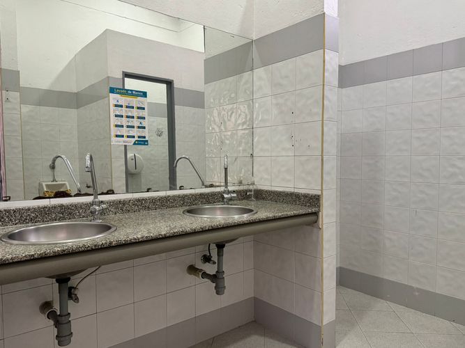 Local en arriendo en San Diego, Medellín, 1300 m² · foto 13 de 13