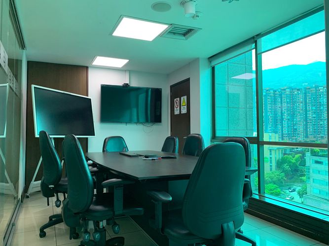 Oficina en venta en La Aguacatala, Medellín, 142 m² · foto 3 de 12