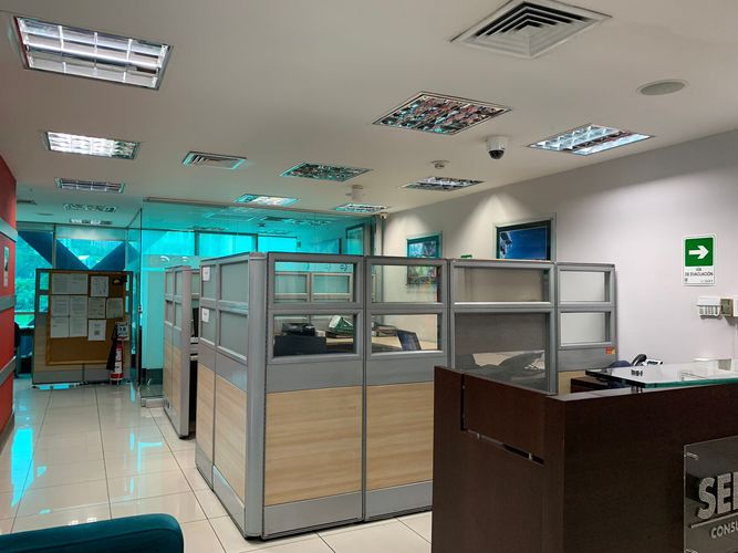 Oficina en venta en La Aguacatala, Medellín, 142 m² · foto 8 de 12